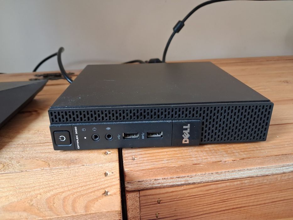 Mini komputer DELL z monitorem ACER