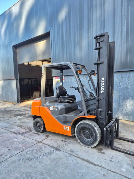 Empilhador Toyota
