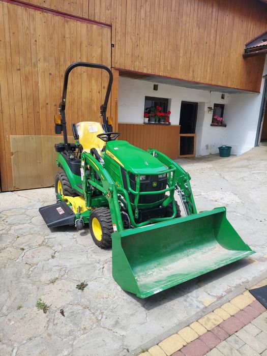 Traktorek kosiarka z ładowaczem John Deere 1025R