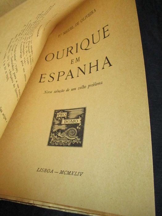 Livro Ourique em Espanha Nova Solução para um velho problema 1945