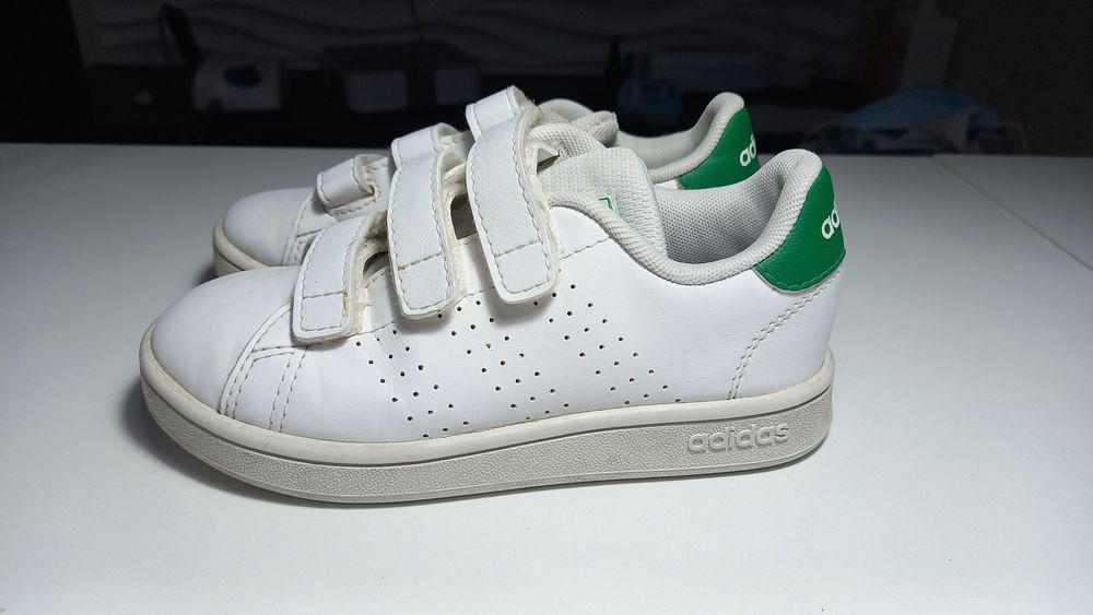 Кроссовки adidas для девочки , размер 28