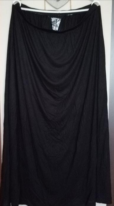 Czarna długa spódnica XL