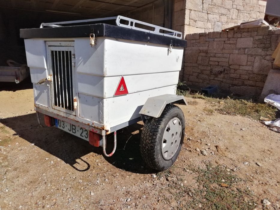 Atrelado de cães