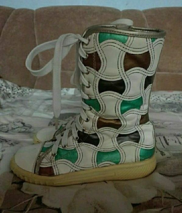 Ботинки на девочку