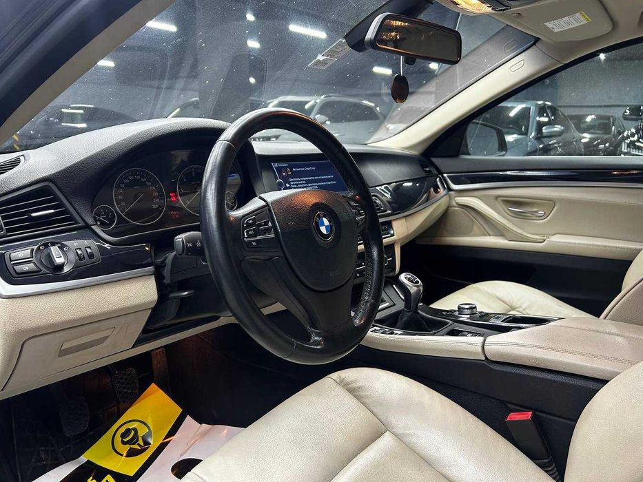 BMW 520d 2011 року