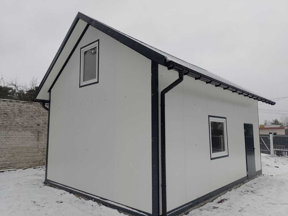 Garaż ocieplony - z płyt warstwowych