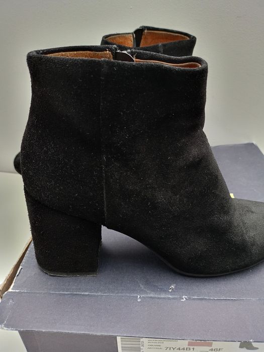 Buty damskie Ryłko welurowe rozmiar 38