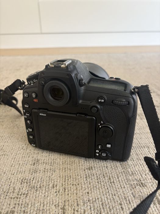 Nikon D850 (Apenas Corpo) – Estado Irrepreensível (33k cliques)