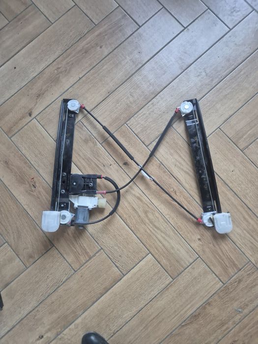 Podnośnik szyby prawy przód prawy tył s-max 6m21u27000