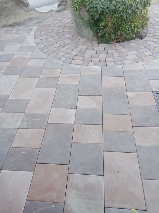 Укладка тротуарной плитки