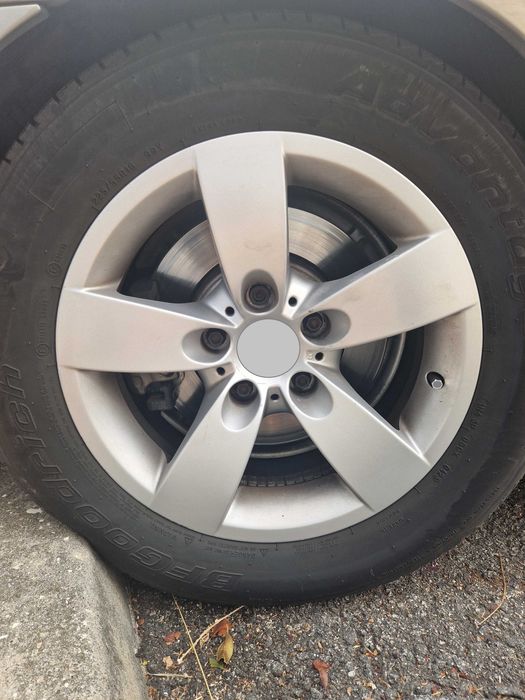 Jantes liga leve 16" - 7Jx16 ET20 5 furos em muito bom estado geral