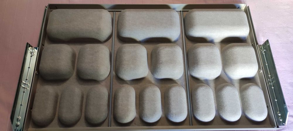 Suporte extensível de roupeiro, para artigos pessoais