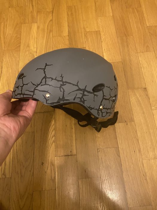 Шлем мопед- скутер от 300 гр.