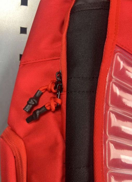 Pojemny Plecak Koszykarski Nike Hoops Elite 32L – Czerwono-Czarny