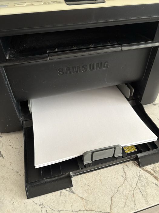 Samsung SCX-3200 — лазерне БФП / принтер, сканер
