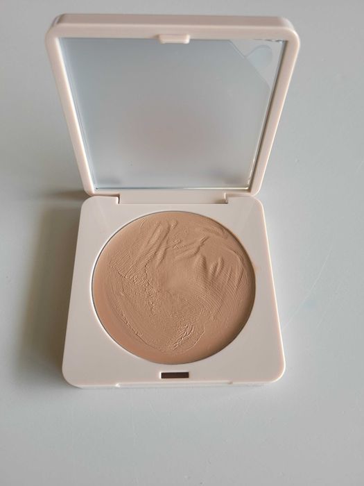 Summer Fridays bronzer kremowy odcień sand