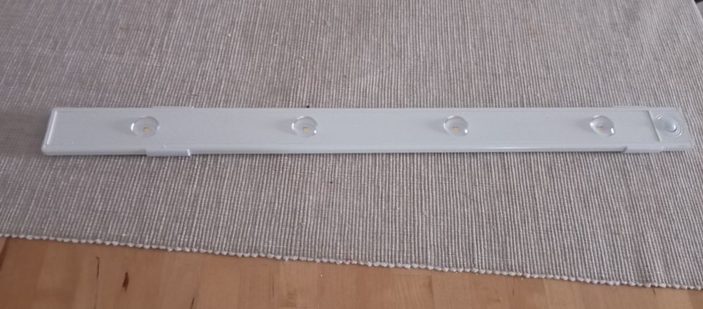 Calha led com 3 intensidades e 2 tipos de luz quente e fria