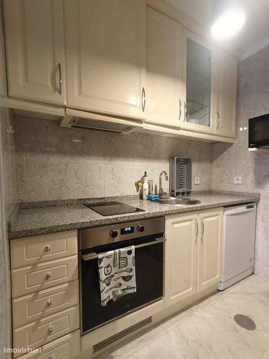 Apartamento T1 Com Garagem - Hospital São João E Pólo Universitário