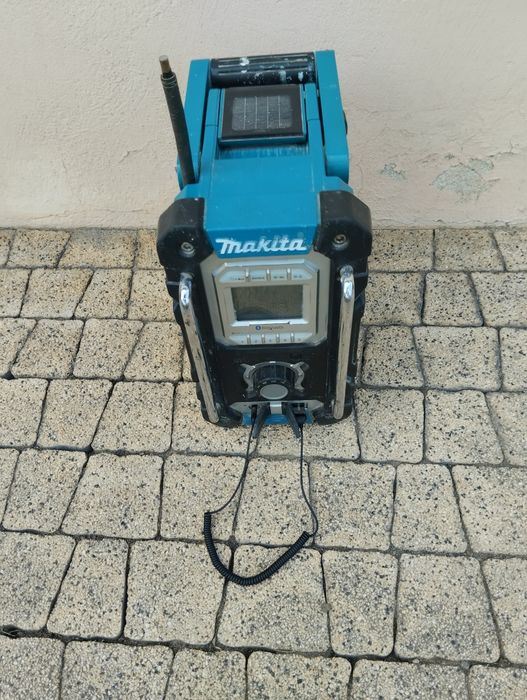 Radio budowlane Makita DMR106 + zasilacz + Bluetooth AUX