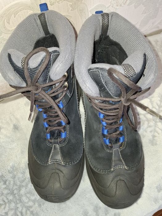 Зимові черевикі  Columbia, розмір 38 2/3, оригінал.