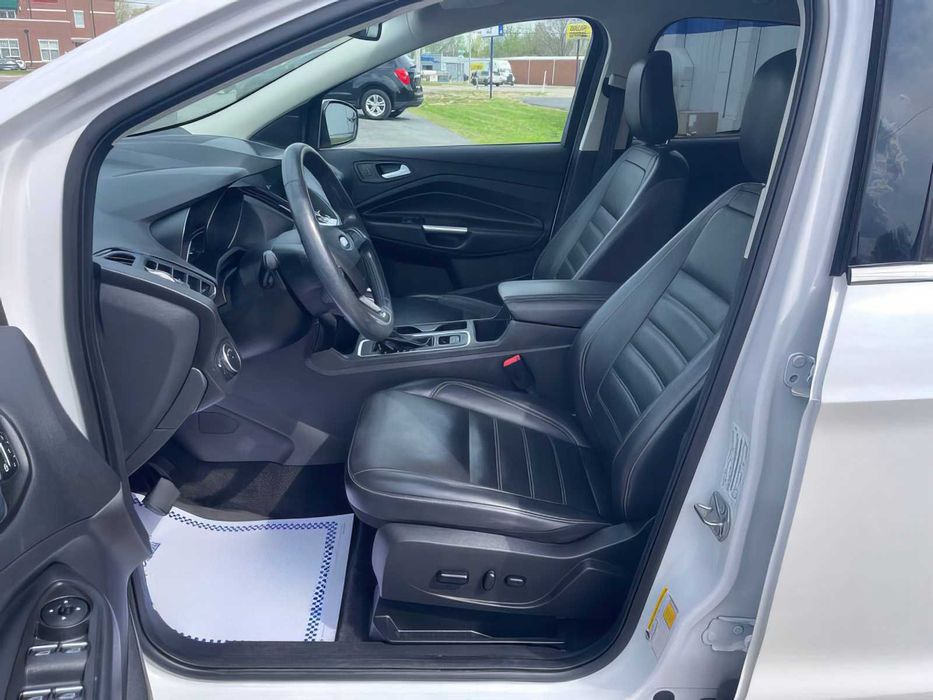 Ford Escape Titanium      2019