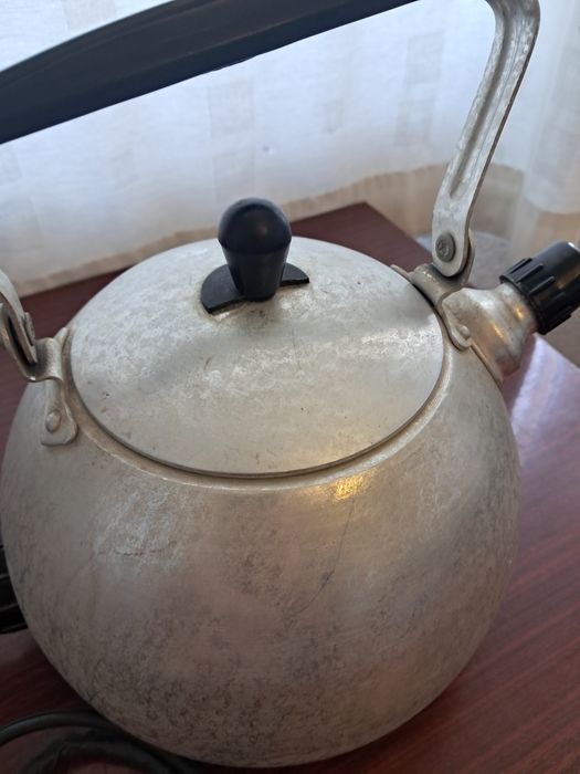 Чайник электро.3литра.