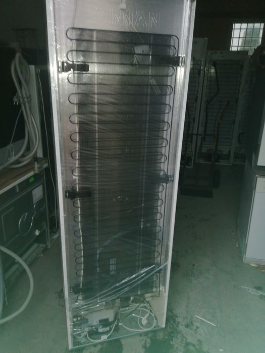 Witryna chłodnicza Liebherr 200 cm FKD 4203 , Chłodziarka przeszklona