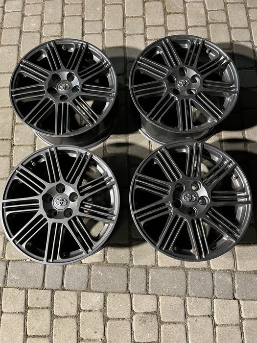 Alufelgi 5x114,3 18 cali Toyota Rav4 CH-R Corolla Cross czujniki TPMS