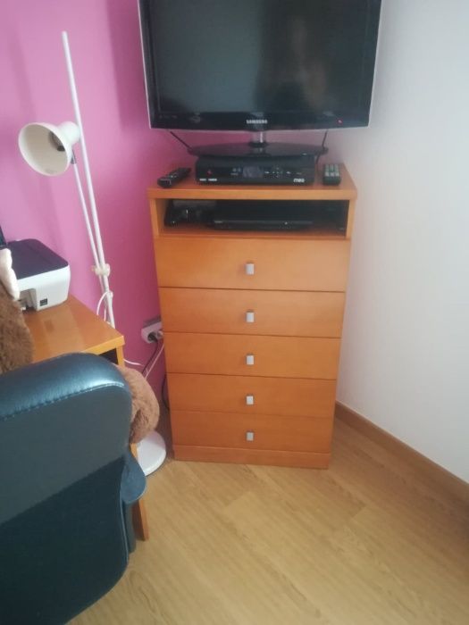 Quarto individual de menina