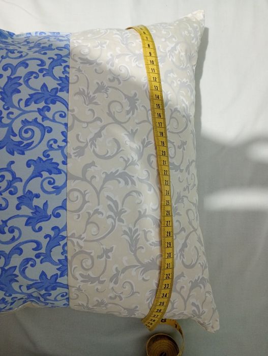 Okazja Zestaw Dwóch Połpuchowych Jaśkow Szyte Recznie