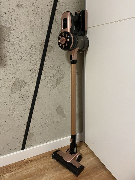 Odkurzacz Pionowy bezprzewodowy Adler stan idelany