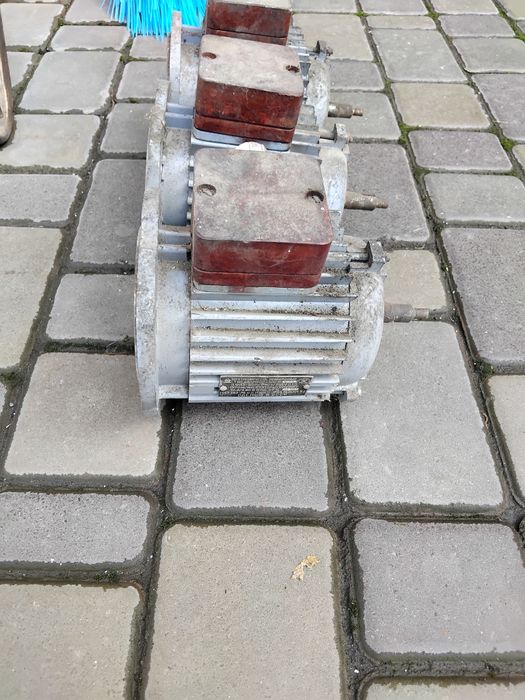 Продам мотор електричний