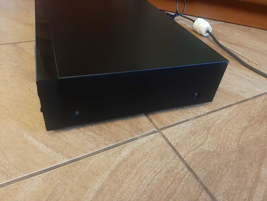 Odtwarzacz CD Philips CD690