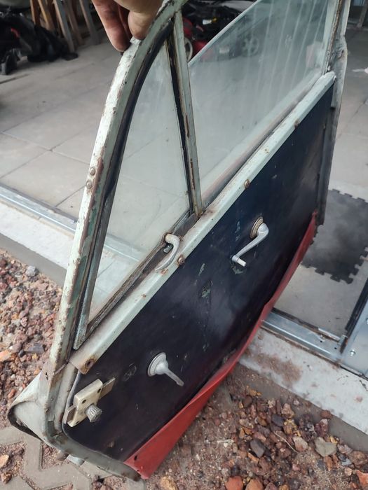 Sprzedam części do Poloneza I Syreny 104