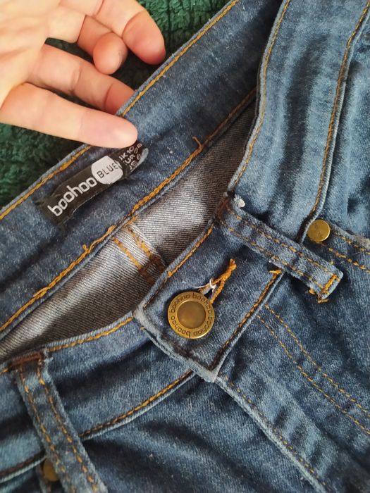 Spodnie z wysokim stanem