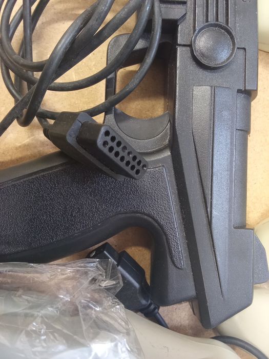 Material diverso para consolas antigas e 2 consolas