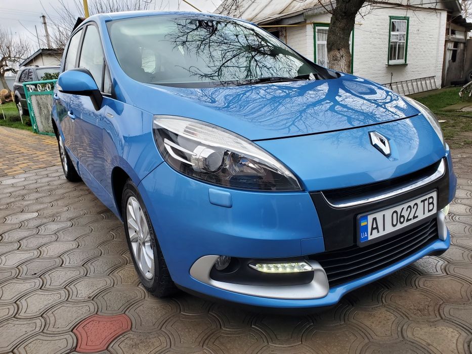 Продам авто Renault Scenic 3 2013