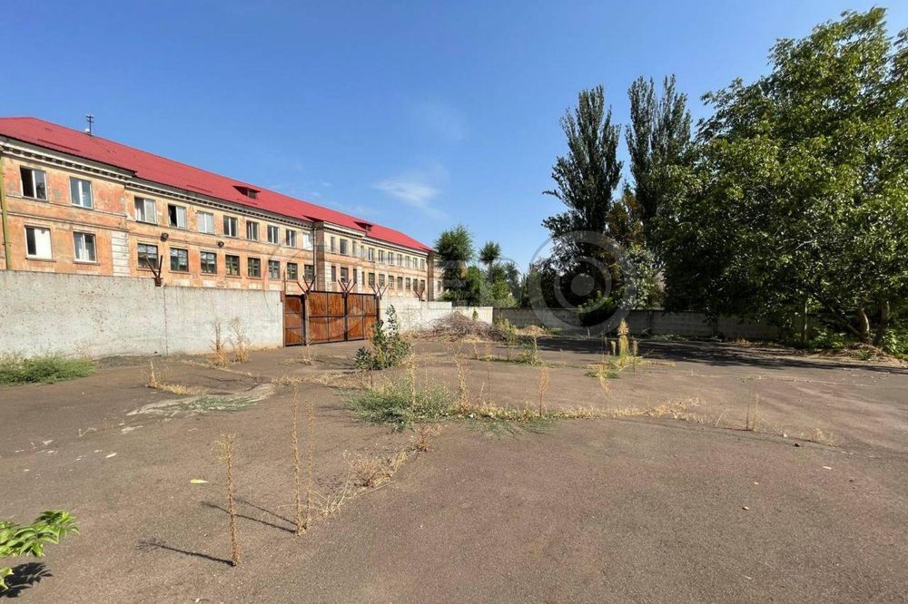 Продаж 1-поверхової будівлі, вул. Ф. Караманця