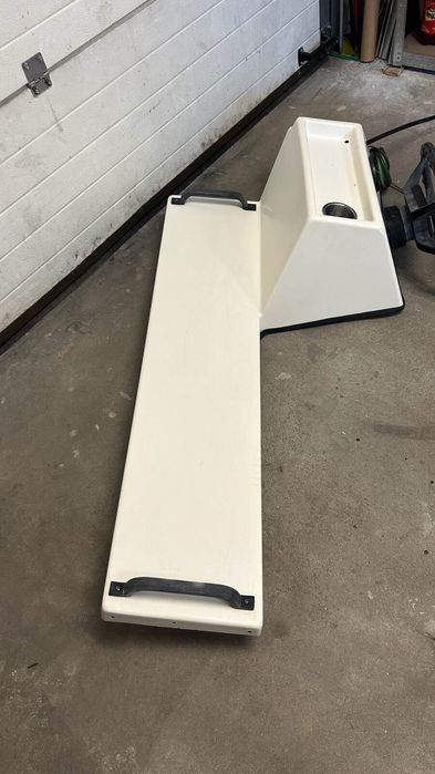 Sprzedam konsole terhi 475