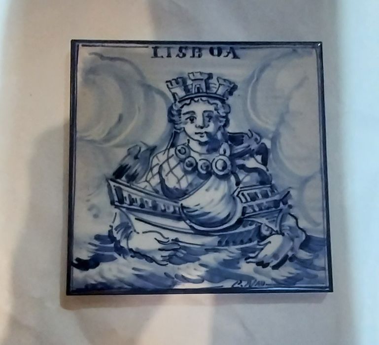 Azulejo pintado à mão "Lisboa" assinado