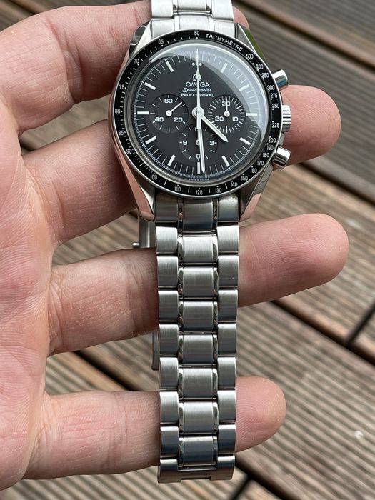 Omega Speedmaster Moonwatch