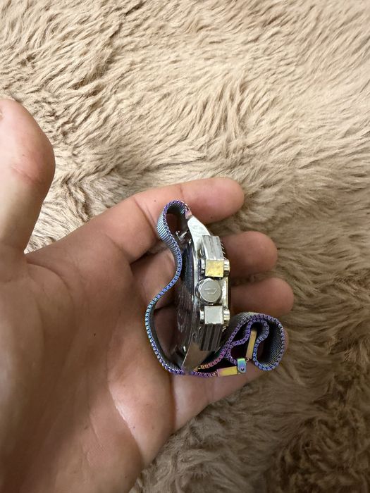Продам часы diesel