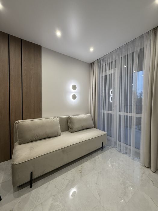 Продаж квартири в новобудові з новим ремонтом