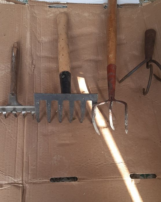 Садовый  инструмент