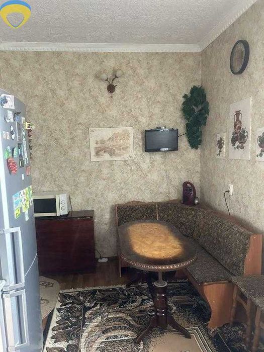 Продаж двоповерхового будинку з ремонтом та меблями! р9