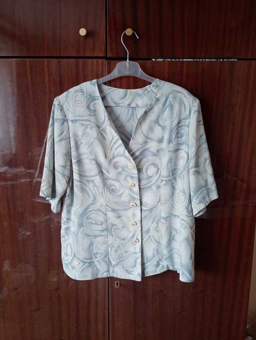 Błękitna koszula vintage