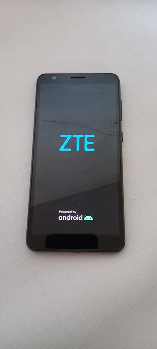 Телефони на запчастини