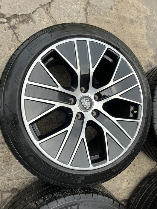Orginal felgi Porsche Taycan 4S Turbo Aero 20