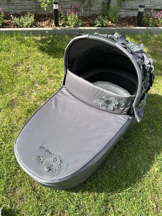 Gondola Cybex Priam 4.0 Fashion Simpy Flowers Grey