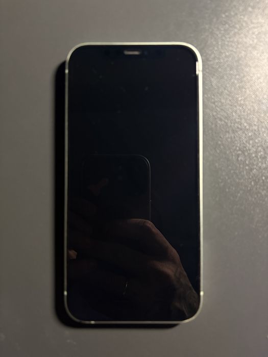 Продам Iphone 12 : 128gb торг уместен
